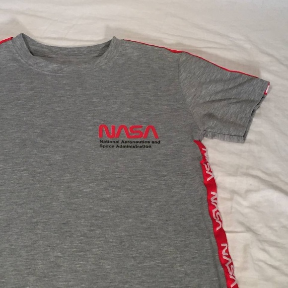 Women’s NASA Shirt - Picture 2 of 6